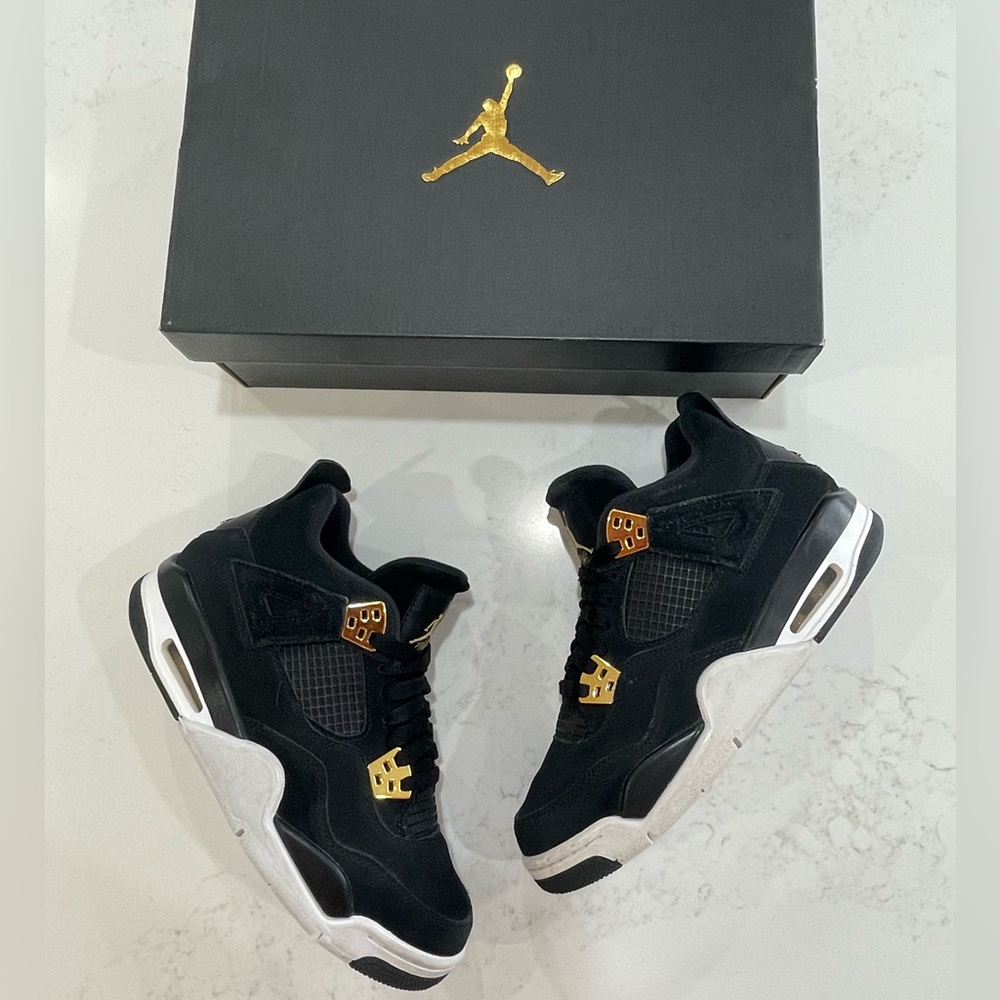 Retro Jordan 4 ‘Royalty’